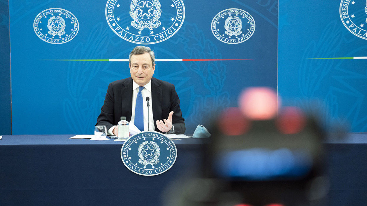 Conferenza stampa Mario Draghi riaperture 26 aprile