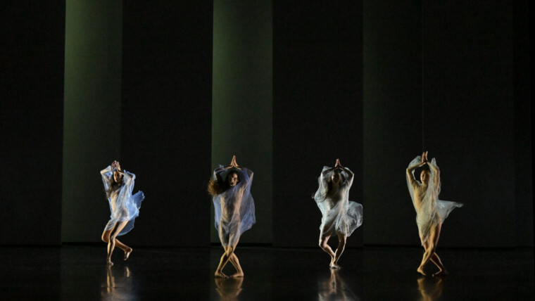 A Festival Aperto, “Mythologies” di Angelin Preljocaj (foto di Jean Claude Carbonne)